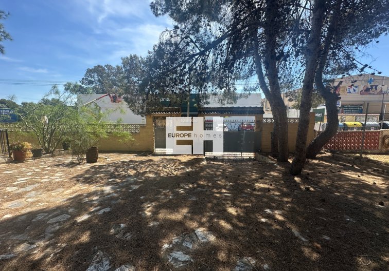 Segunda mano - villa - Torrevieja - Costa Blanca
