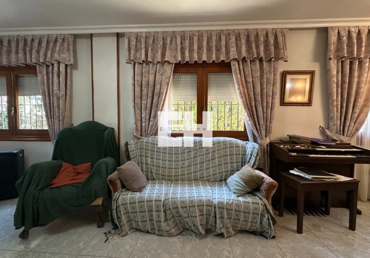 Segunda mano - villa - Torrevieja - Costa Blanca