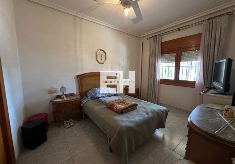 Segunda mano - villa - Torrevieja - Costa Blanca