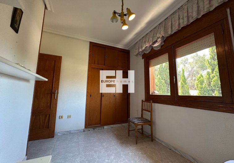 Segunda mano - villa - Torrevieja - Costa Blanca