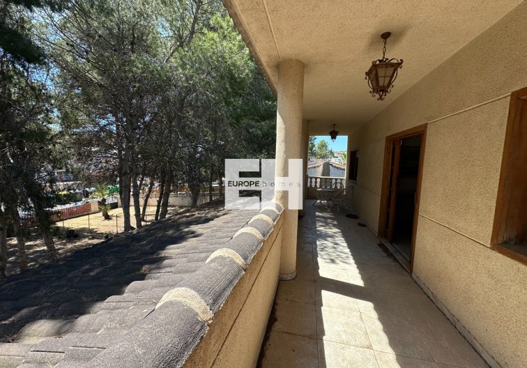 Segunda mano - villa - Torrevieja - Costa Blanca
