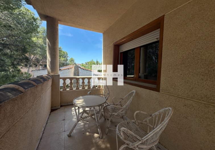 Segunda mano - villa - Torrevieja - Costa Blanca