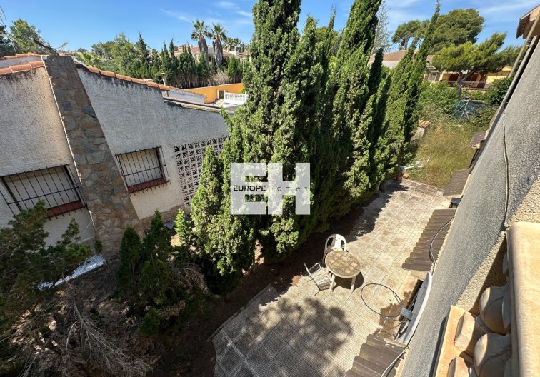 Segunda mano - villa - Torrevieja - Costa Blanca