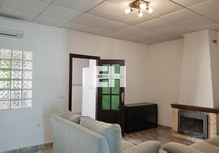 Segunda mano - Semi Detached - Los Montesinos - PUEBLO CENTRO