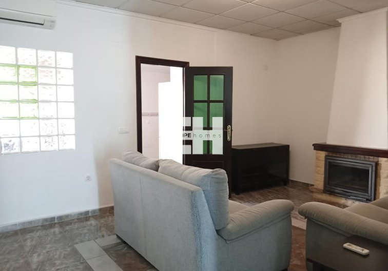 Segunda mano - Semi Detached - Los Montesinos - PUEBLO CENTRO