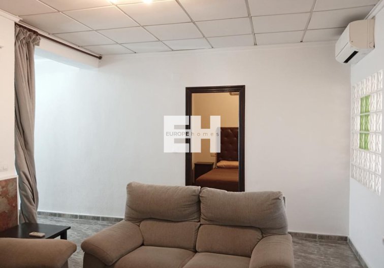 Segunda mano - Semi Detached - Los Montesinos - PUEBLO CENTRO