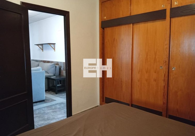 Segunda mano - Semi Detached - Los Montesinos - PUEBLO CENTRO