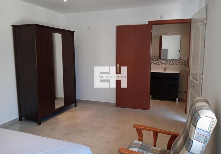 Segunda mano - Semi Detached - Los Montesinos - PUEBLO CENTRO