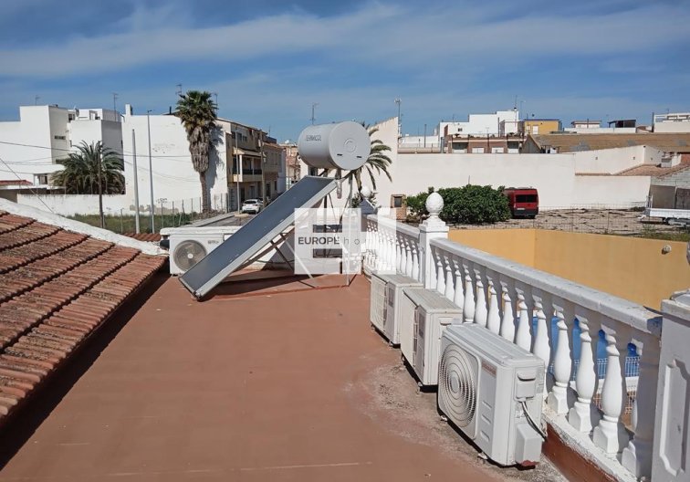 Segunda mano - Semi Detached - Los Montesinos - PUEBLO CENTRO