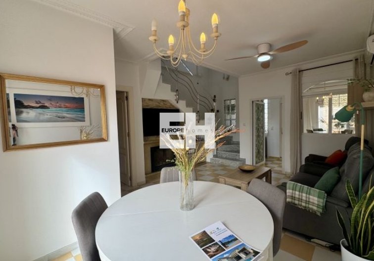 Segunda mano - villa - Torrevieja - Costa Blanca