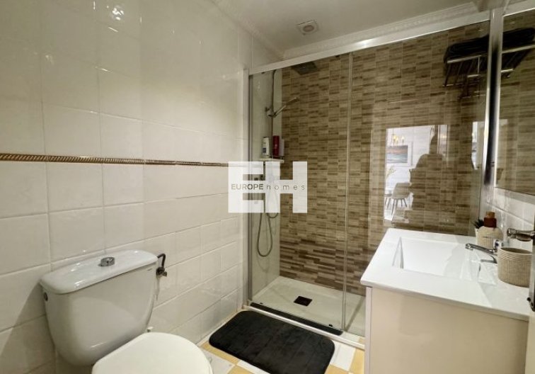 Segunda mano - villa - Torrevieja - Costa Blanca