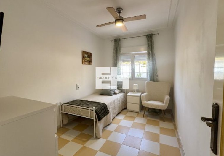Segunda mano - villa - Torrevieja - Costa Blanca