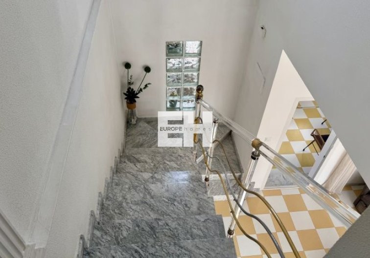Segunda mano - villa - Torrevieja - Costa Blanca