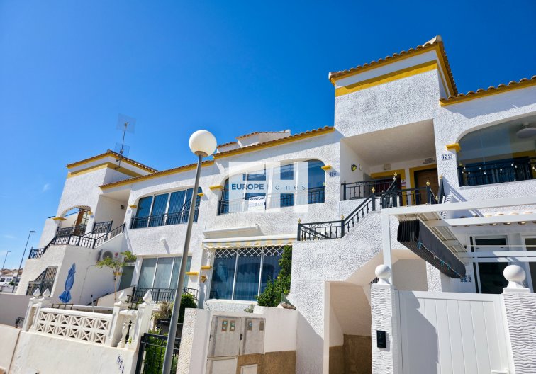 Segunda mano - Apartamento  - Vistabella Golf Entre Naranjos - Inland