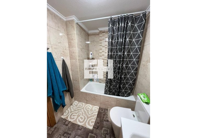 Segunda mano - Apartamento  - Torrevieja - Centro