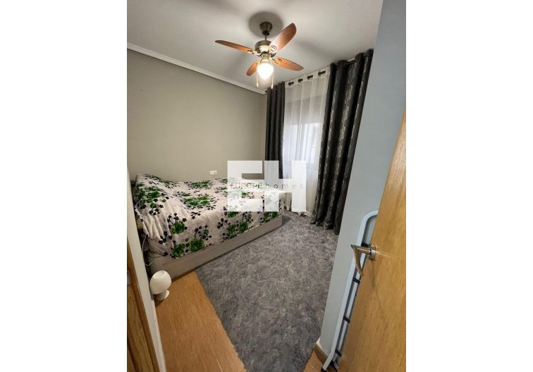 Segunda mano - Apartamento  - Torrevieja - Centro