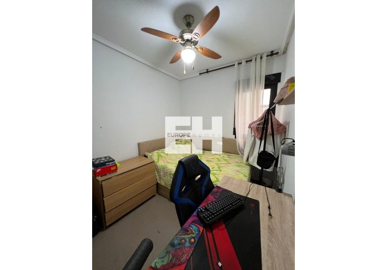Segunda mano - Apartamento  - Torrevieja - Centro