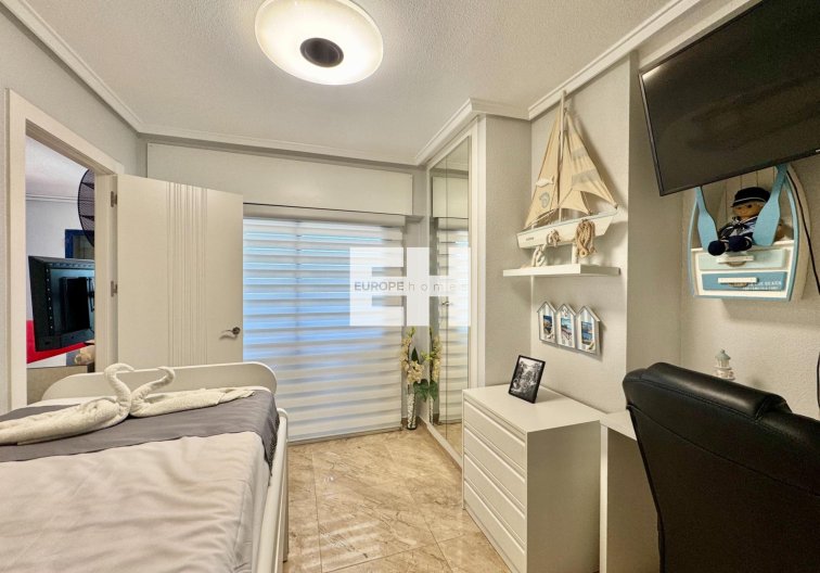 Segunda mano - Apartamento  - Torrevieja - Torre La Mata