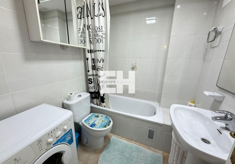 Segunda mano - Apartamento  - Torrevieja - Centro