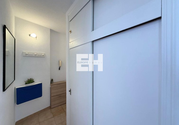 Segunda mano - Apartamento  - Torrevieja - Centro