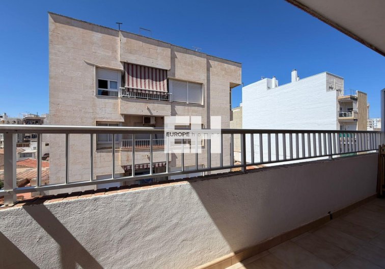 Segunda mano - Apartamento  - Torrevieja - Centro