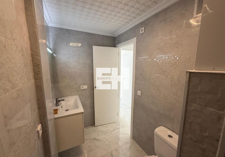 Segunda mano - Apartamento  - Torrevieja - Playa del Acequión