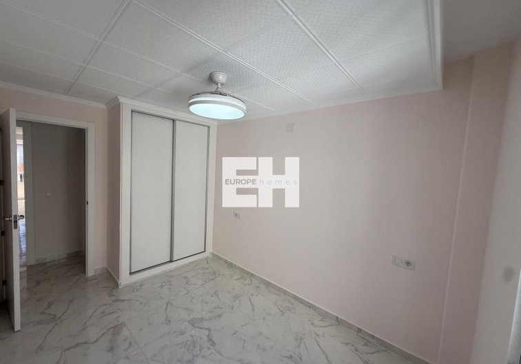 Segunda mano - Apartamento  - Torrevieja - Playa del Acequión