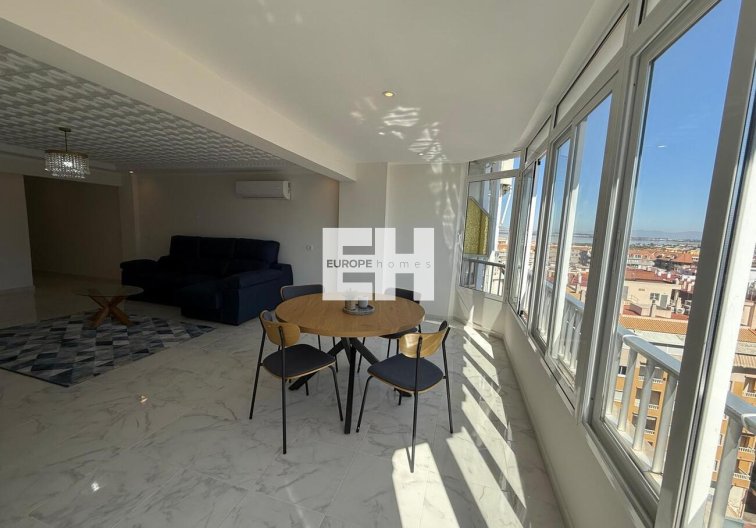 Segunda mano - Apartamento  - Torrevieja - Playa del Acequión