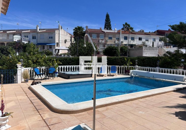 Segunda mano - Semi Detached - Torrevieja - Los Balcones 