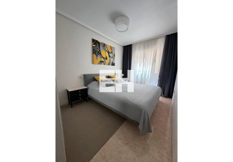 Segunda mano - Apartamento  - Torrevieja - Centro