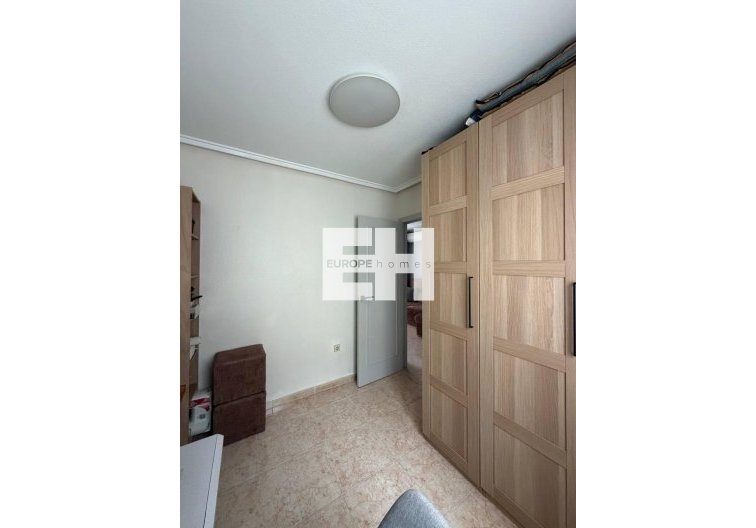 Segunda mano - Apartamento  - Torrevieja - Centro