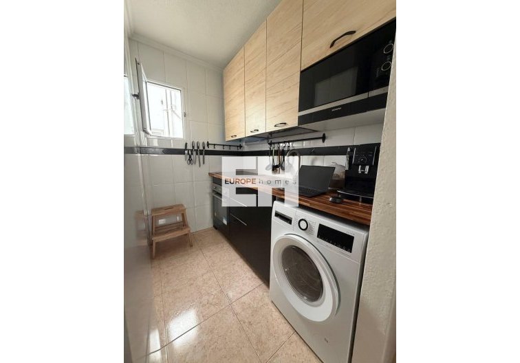 Segunda mano - Apartamento  - Torrevieja - Centro