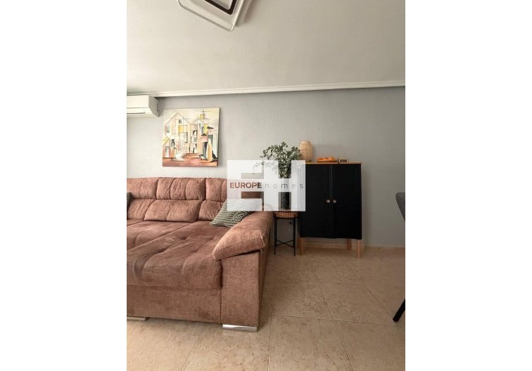 Segunda mano - Apartamento  - Torrevieja - Centro