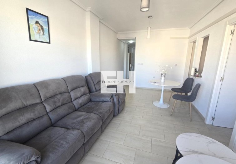 Segunda mano - Apartamento  - Torrevieja - Centro