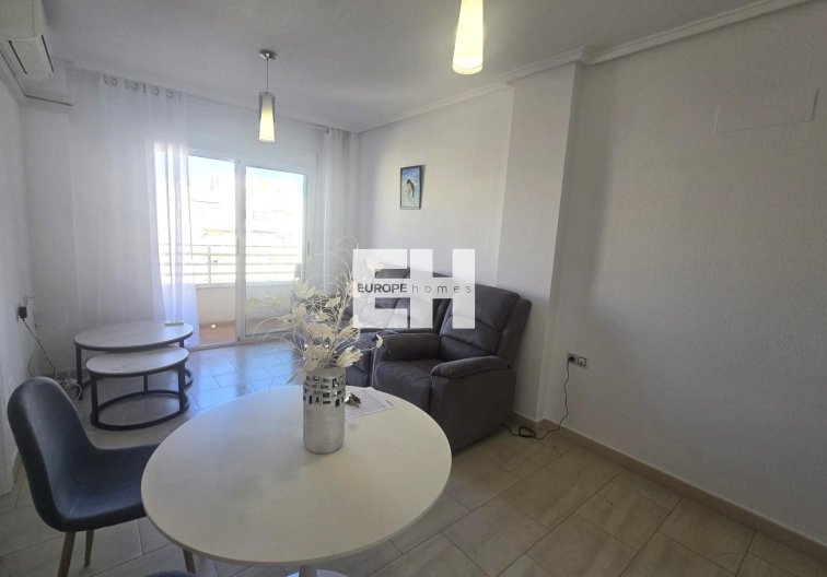Segunda mano - Apartamento  - Torrevieja - Centro