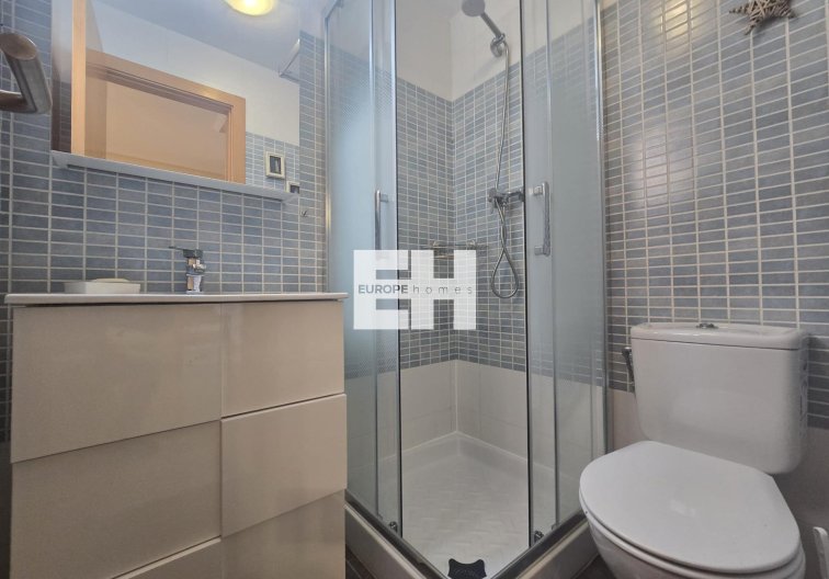 Segunda mano - Apartamento  - Torrevieja - Centro