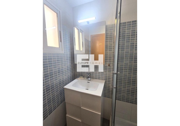 Segunda mano - Apartamento  - Torrevieja - Centro