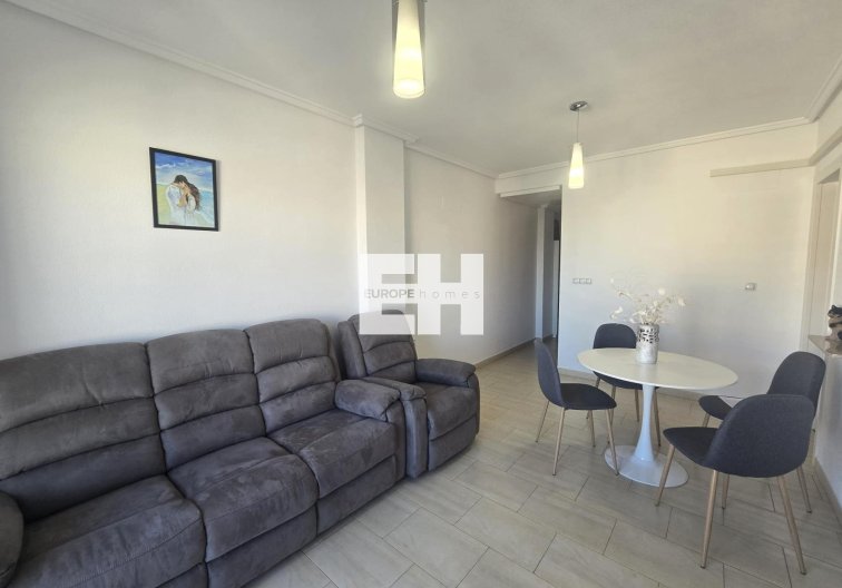 Segunda mano - Apartamento  - Torrevieja - Centro