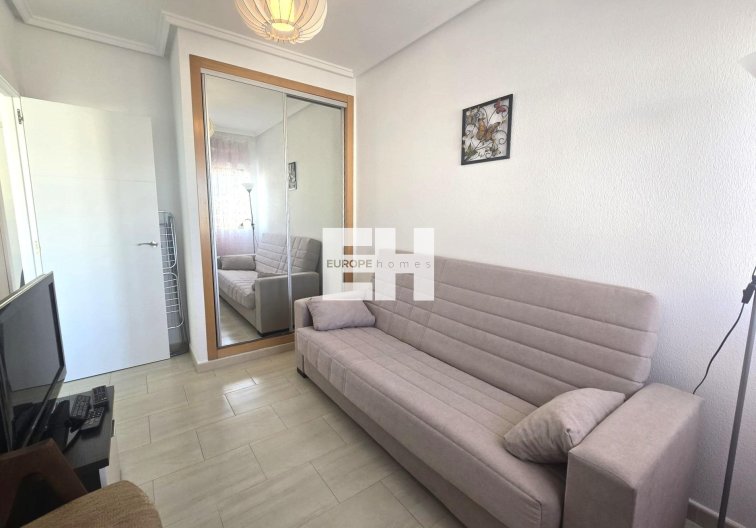 Segunda mano - Apartamento  - Torrevieja - Centro