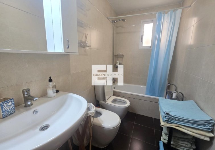 Segunda mano - Apartamento  - Torrevieja - Centro