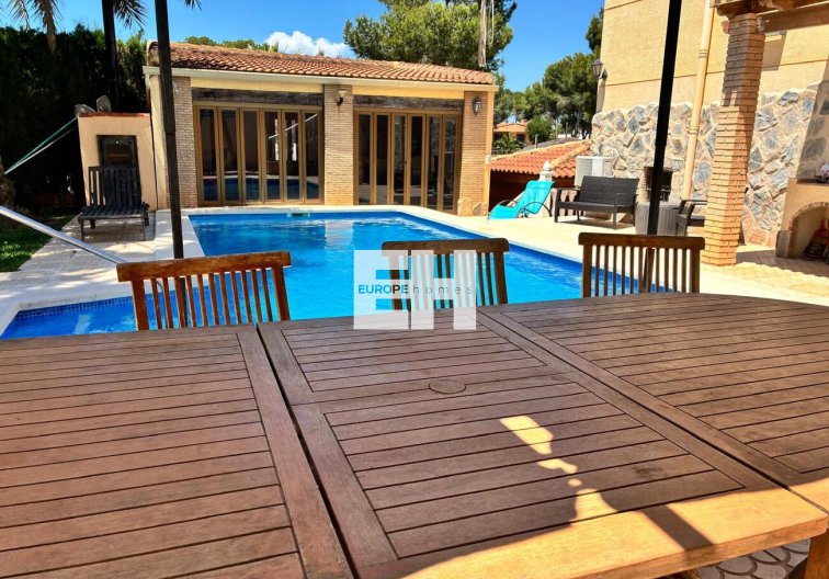 Segunda mano - villa - Los Balcones - Costa Blanca