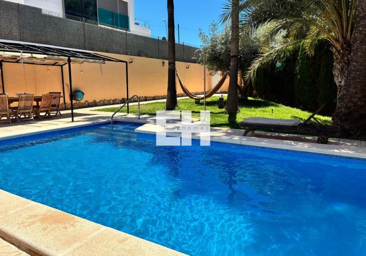 Segunda mano - villa - Los Balcones - Costa Blanca