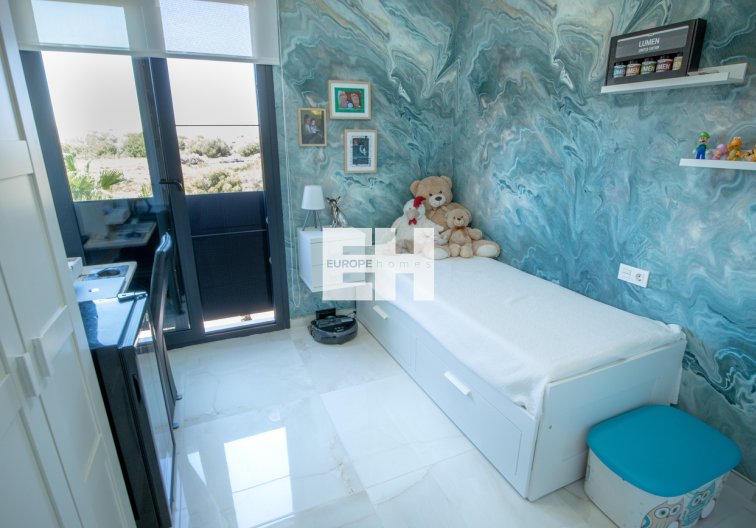 Segunda mano - Penthouse Penthouse - Los Altos - AMANECER