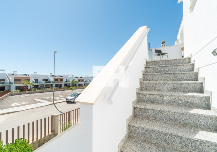 Segunda mano - Apartamento  - Vistabella Golf Entre Naranjos - Inland
