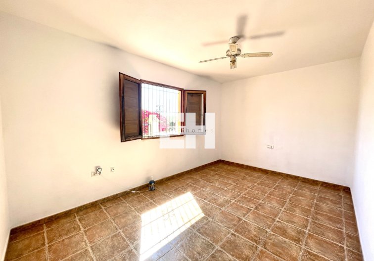 Segunda mano - villa - Catral - Costa Blanca