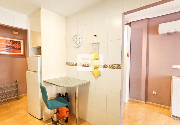 Segunda mano - Apartamento  - Torrevieja - Parque De Las Naciones