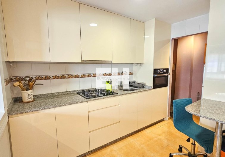 Segunda mano - Apartamento  - Torrevieja - Parque De Las Naciones