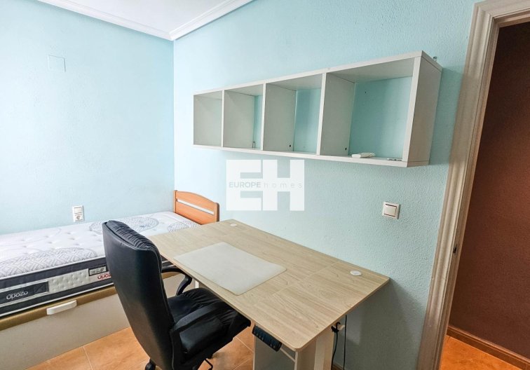 Segunda mano - Apartamento  - Torrevieja - Parque De Las Naciones