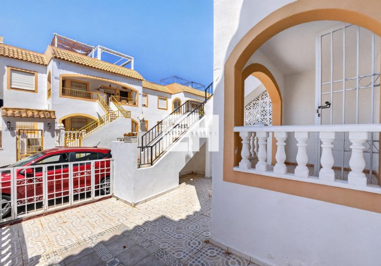 Segunda mano - Apartamento  - Torrevieja - El Limonar