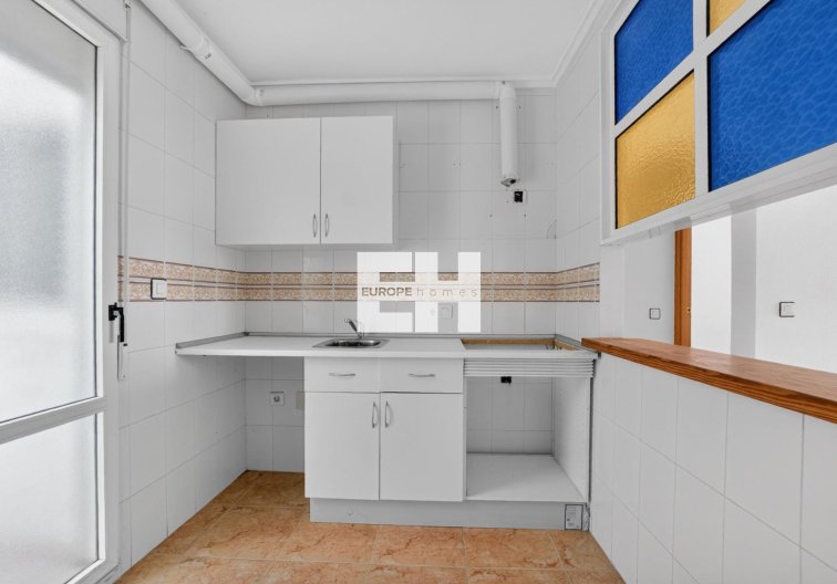 Segunda mano - Apartamento  - Torrevieja - El Limonar